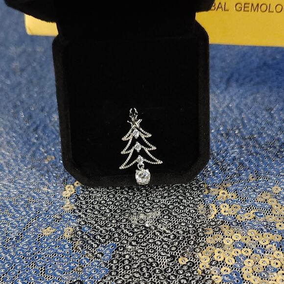 BLACK FRIDAY SALE - Christmas tree pendant necklace GRA Cert. .5 wht gold Plate - Picture 8 of 10